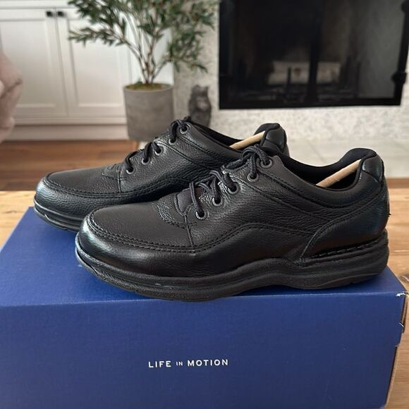 Rockport Men's World Tour Classic Walking Shoe, Black, Size 8 Wide NEW IN BOX - Picture 1 of 9